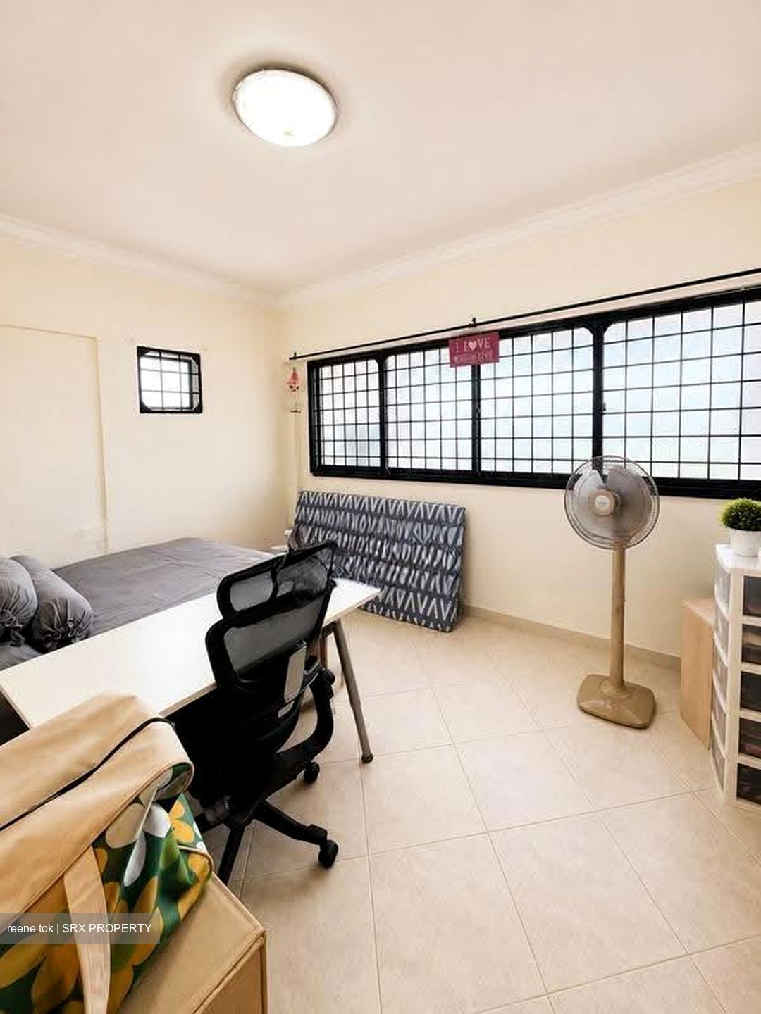 Blk 408 Hong Kah Court (Jurong West), HDB Executive #616534001